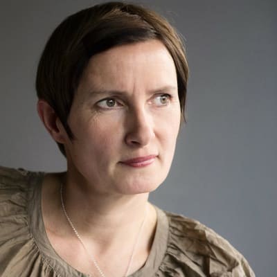 Annika Sylvin-Reuter arbetar som redaktör för Svenska Yle
