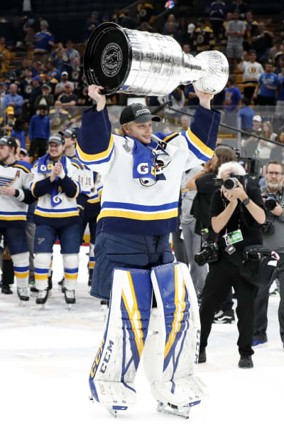 Ville Husso fick fira mästerskapet med lagkamraterna trots att han inte spelade några matcher.