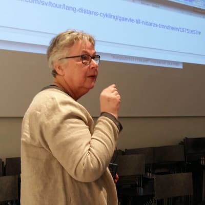 Elisabeth Andersson.