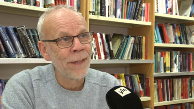 Profilbild på läraren Kenneth Nygrén. 