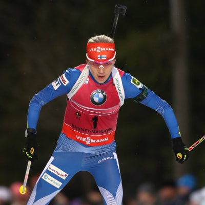 En formstark Kaisa Mäkäräinen kommer att gå en intressant kamp mot de finländska topparna i längdåkning.