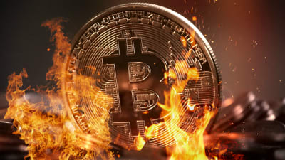 Bitcoin som brinner.