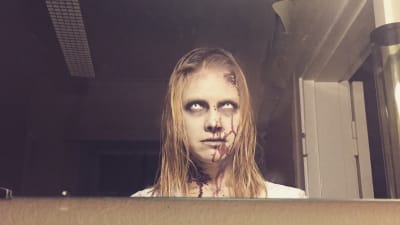 Sonja Kailassaari som Zombie