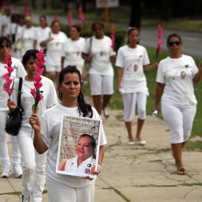 Kvinnor i vitt (Damas de Blanco) demonstrerar i Havanna den 14 oktober 2012.