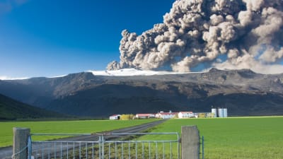 Vulkanen Eyjafjallajökull som har utbrott 2010.
