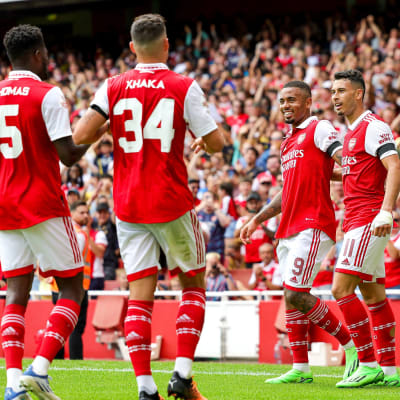 Arsenal firar mål.