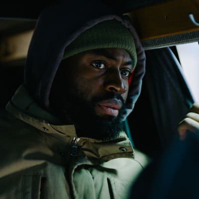 David Nzinga elokuvassa Kääntöpiste.