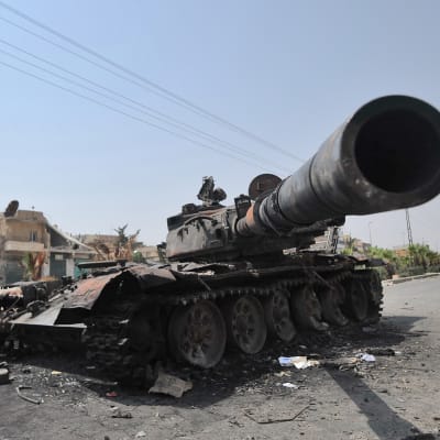 Förstörd stridsvagn i Aleppo.