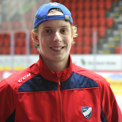 Oskar Komarov, HIFK:s B-juniorer
