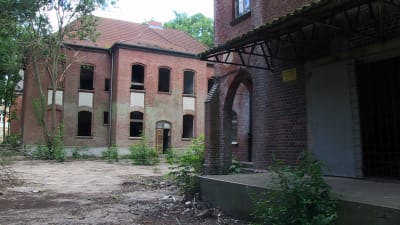 Tidigare kaserner som förfaller i den tyska staden Jüterbog