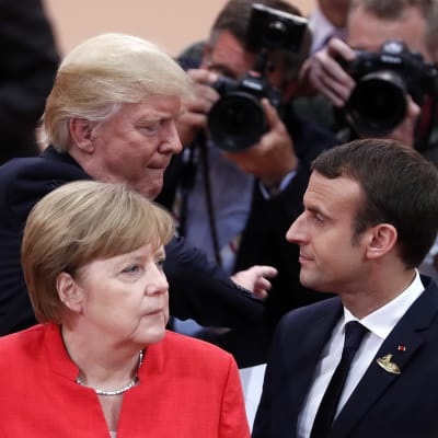 jDonald Trump, Angela Merkel, Emmanuel Macron på G-20-möte i Hamburg, juli  2017