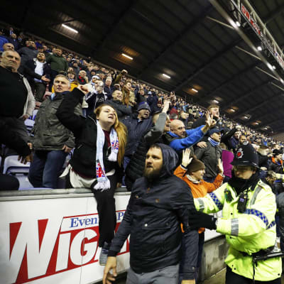 Wigan - Manchester City.