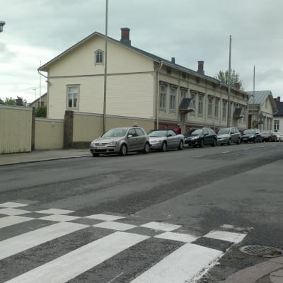 Korsningen Sirkkalagatan Hemgatan i Åbo, vid Sirkkala skola