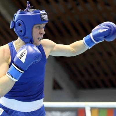 Mira Potkonen boxas mot Dariaq Abramova, EM 2016.