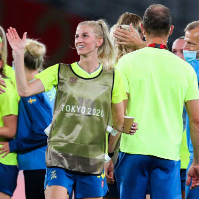 Sverige firar efter seger i OS.