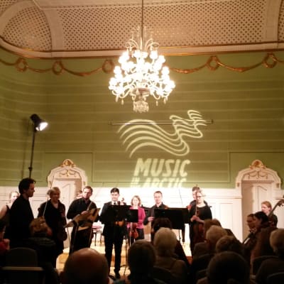 Atle Sponberg och Musikkonservatoriets orkester