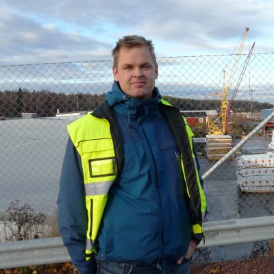 Hamndirektör Aki Marjasvaara i Lovisa