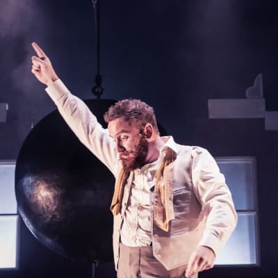 Foto från Dead Centres produktion Chekhov's first play 