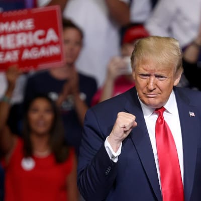 President Trump under nystarten för sin valkampanj, kampanjmötet i Tulsa, Oklahoma den 20 juni. 