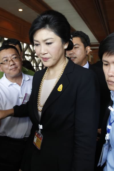 Premiärminister Yingluck Shinawatra avsattes i en kupp år 2014. Hon lever nu i exil tillsammans med sin storebror Thaksin som avsattes i en kupp år 2006