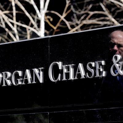 Namnskylt för JP Morgan Chase i New York.
