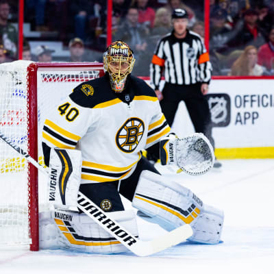 Tuukka Rask Bostonin maalilla.