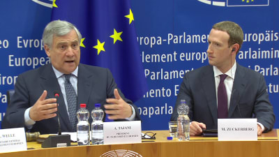 Talesman Antonio Tajani och Mark Zuckerberg under Europaparlamentets förhör.