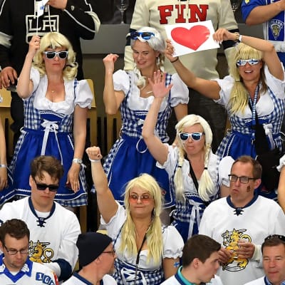 Finländska fans i ishockey-VM i Danmark.