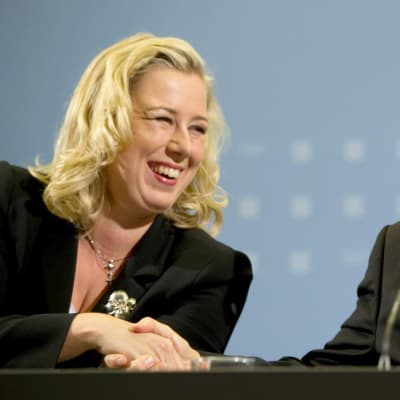 Valtiovarainministerit Jutta Urpilainen ja Wolfgang Schäuble tapasivat Berliinissä marraskuussa 2011.