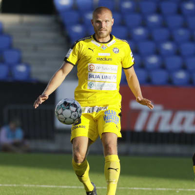 TPS mittback Rasmus Holma.