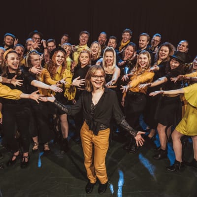 Jyväskyläläinen Kipinät kuoro on sinnutellyt läpi koronavuosien. Nyt kuoroa näkee joulukonserteissa.