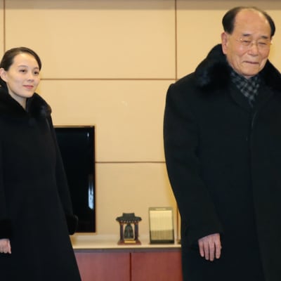 Kim Yo Jong anlände till Sydkorea tillsammans med talman Kim Yong Nam, Nordkoreas officiella statsöverhuvud
