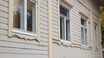 Sirkkala eftis och Zabadak sett från gatan.