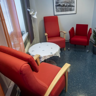 Oulun psykiatrian -, nuorisopsykiatrian poliklinikka ja musiikkiterapian huone