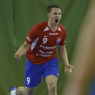 Filip Söderlund jublar.