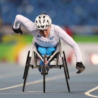 Amanda Kotaja tävlar i rullstolsklassen T54
