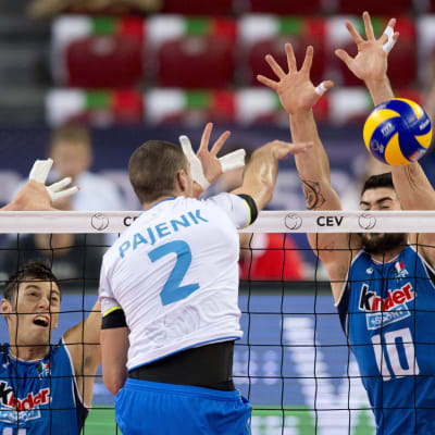 Slovenien mot Italien i EM i volleyboll
