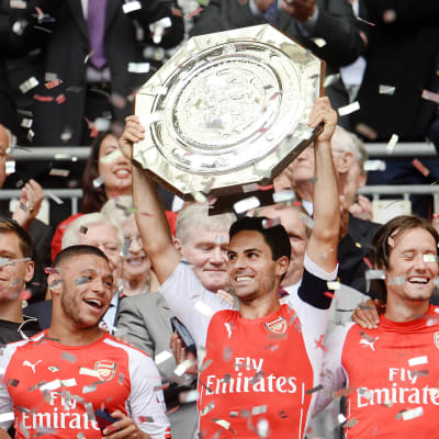 Arsenal firar vinst i Community Shield