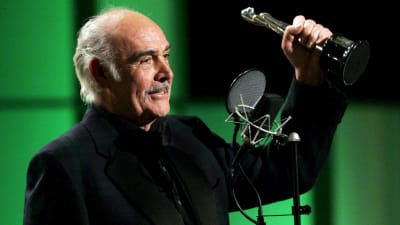 Sean Connery mottar europeiskt filmpris