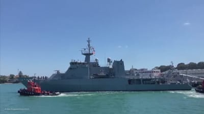 Fartyg på väg från Nya Zeeland till Tonga med förnödenheter