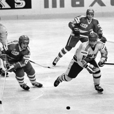 Håkan Loob hörde till de svenska spelarna som glänste i turneringen 1984.