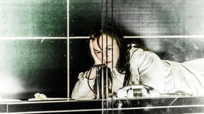 Scen ur föreställningeen Beckomberga.