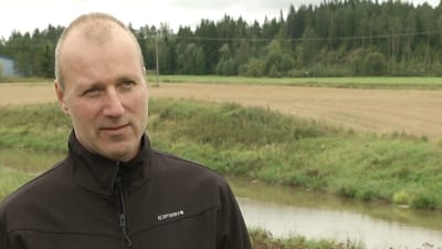 Risto Uusitalo forskar kring jordbruk och fosfor vid MTT i Jockis.