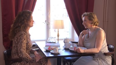 Pia-Maria Lehtola och laura Gutman talar om rokokostilen