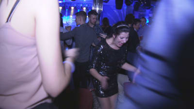 Enisa Bitic dansar
