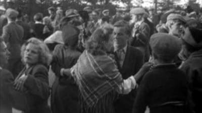 Skärmdump från filmen Juhannusyö Aavasaksalla (1946).