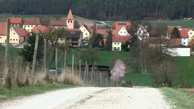 Gustenfelden har omkring 400 invånare.