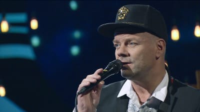 Jari Sillanpää uppträder i säsongspremiären av På resande not