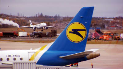 Flygplan på Helsingfors-Vanda flygplats.