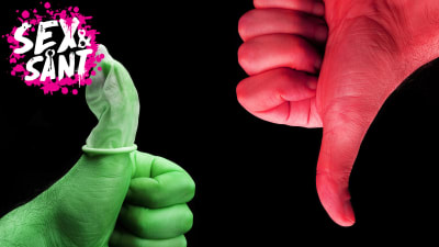 en grön tumme som visar upp i en hörnet av bilden med en kondom på och en röd tumme i andra hörnet av bilden utan kondom och den visar tummen neråt